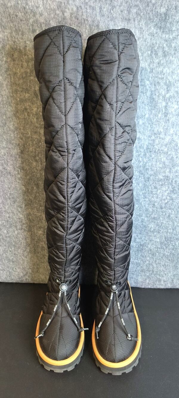 GUESS Ladiva Women's Logo Pull On Quilted Boots - Women's Size 6M - NWOT